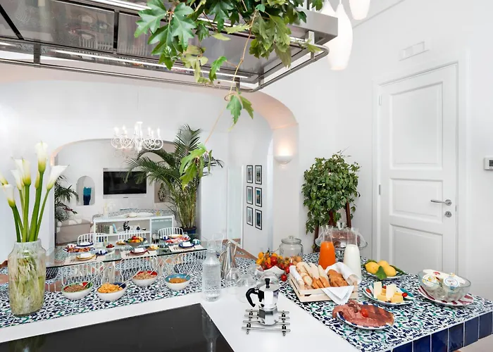 - Blu Villa