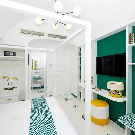 - Blu Villa *