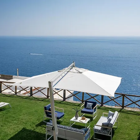 - Blu Villa *